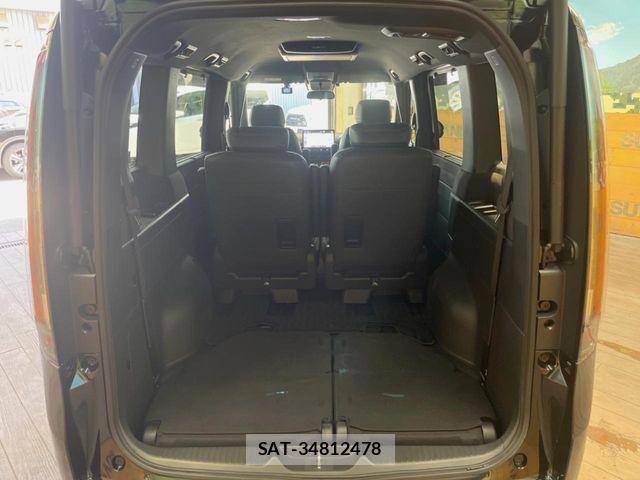 Honda STEP WGN 2023-08 8368985-11