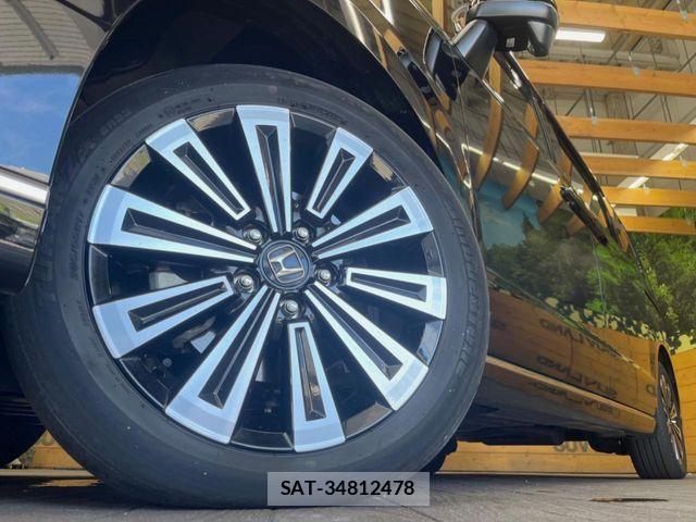 Honda STEP WGN 2023-08 8368985-13