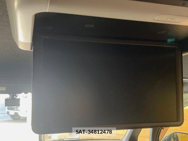 Honda STEP WGN 2023-08 8368985-7