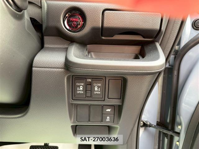 Honda STEP WGN 2026-03 8368981-26