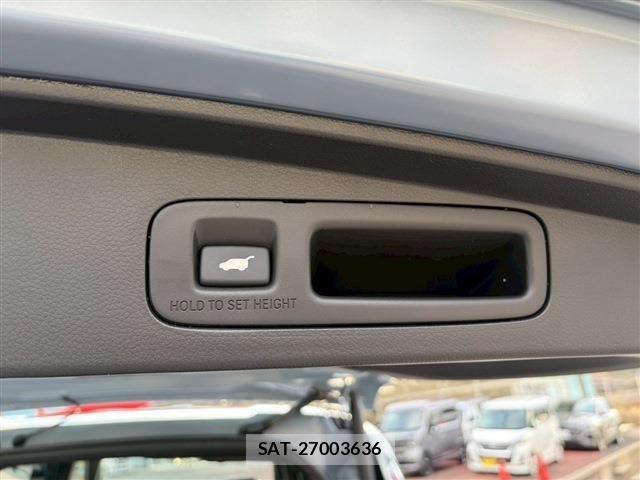 Honda STEP WGN 2026-03 8368981-27