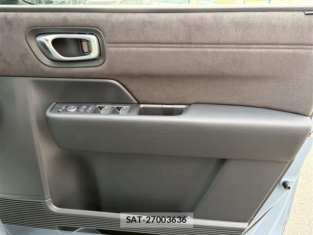 Honda STEP WGN 2026-03 8368981-29