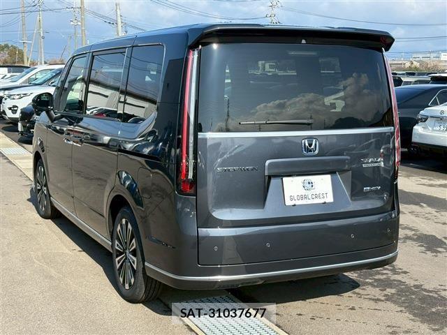 Honda STEP WGN 2026-05 8368983-7