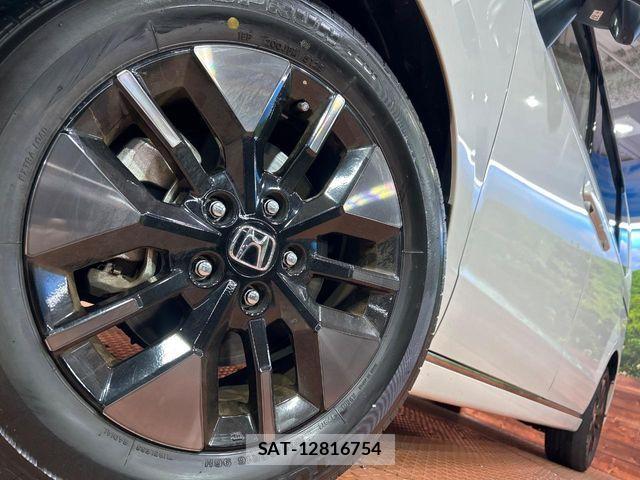 Honda STEP WGN 2023-03 8368986-13