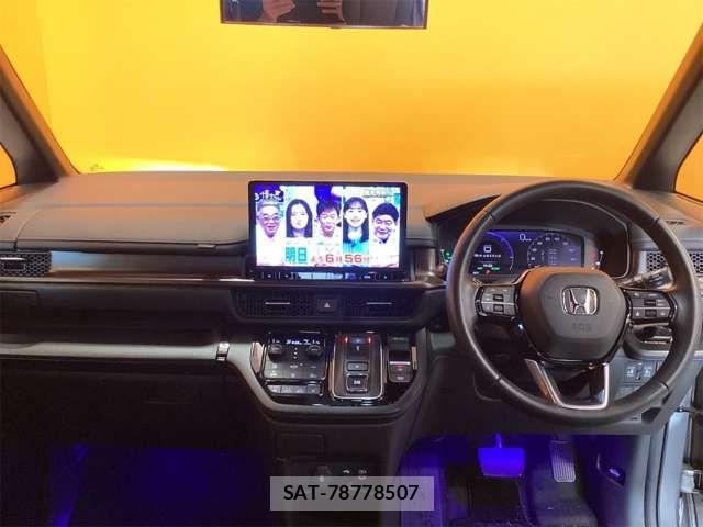 Honda STEP WGN 2022-05 8368995-1