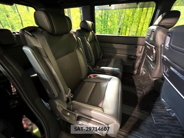 Honda STEP WGN 2023-12 8438933-8