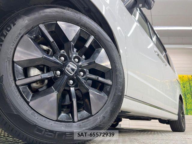 Honda STEP WGN 2023-10 8438926-13