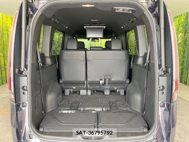 Honda STEP WGN 2023-12 8438925-10
