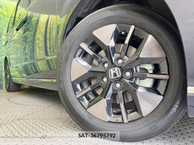 Honda STEP WGN 2023-12 8438925-12