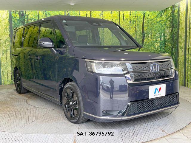 Honda STEP WGN 2023-12 8438925-16