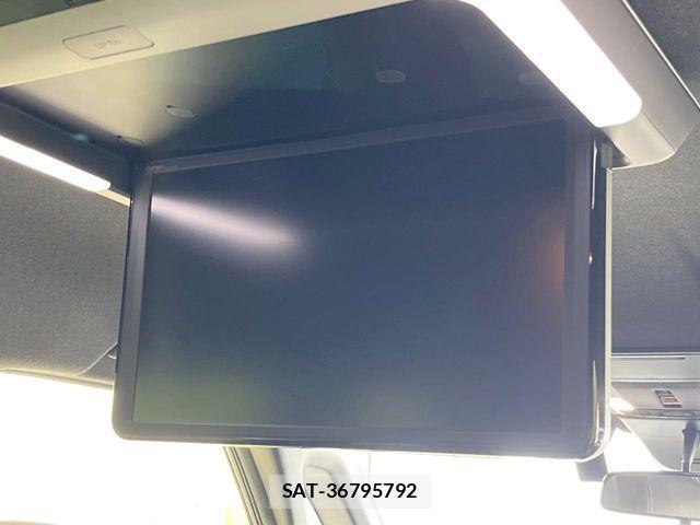 Honda STEP WGN 2023-12 8438925-2