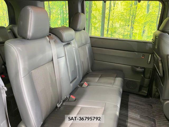 Honda STEP WGN 2023-12 8438925-8