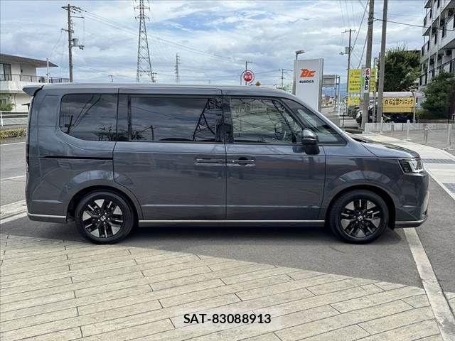 Honda STEP WGN 2025-08 8458510-11