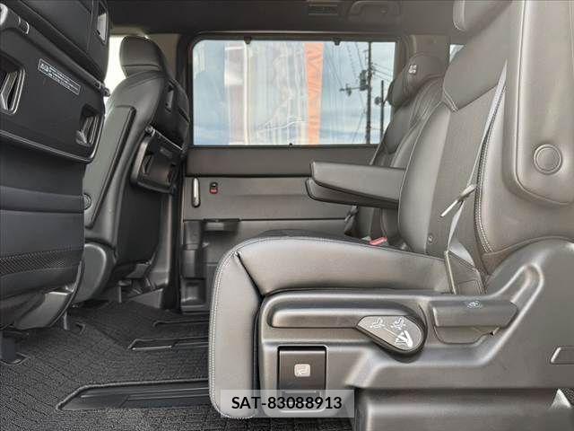 Honda STEP WGN 2025-08 8458510-18