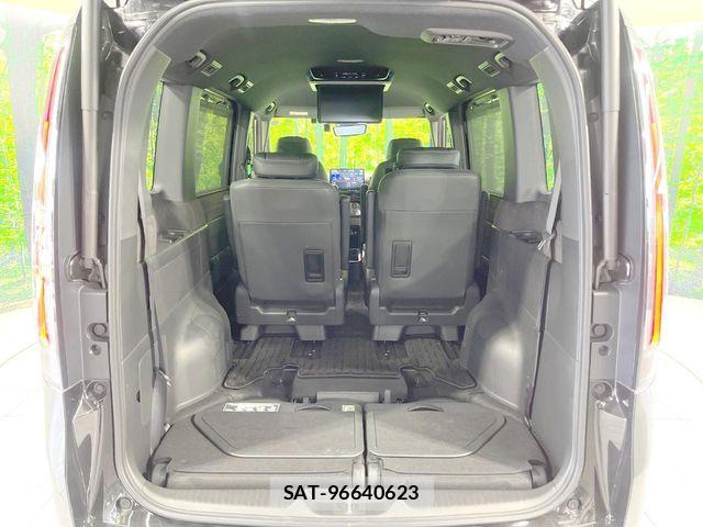 Honda STEP WGN 2023-11 8458507-10