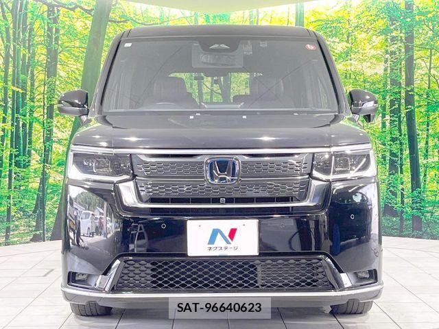Honda STEP WGN 2023-11 8458507-14