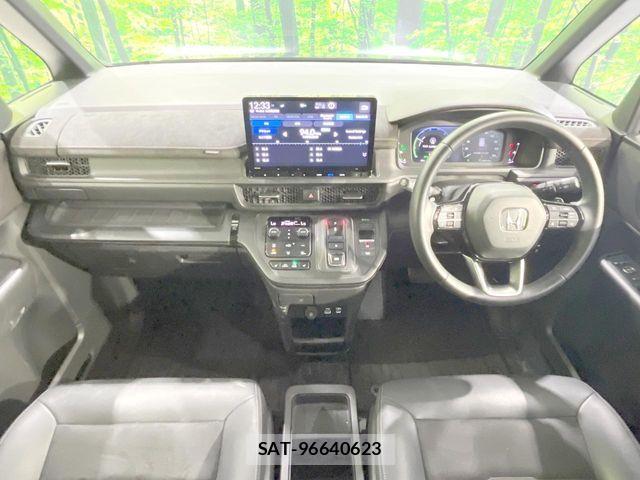 Honda STEP WGN 2023-11 8458507-1