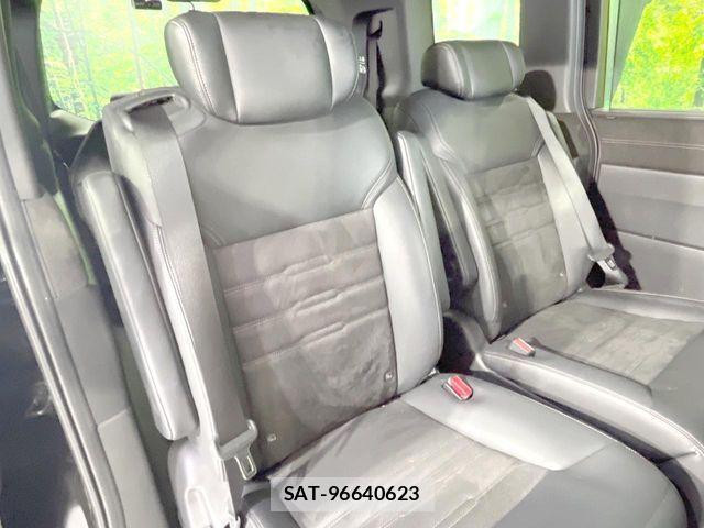 Honda STEP WGN 2023-11 8458507-8