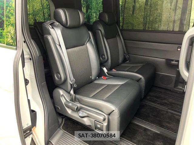 Honda STEP WGN 2026-03 8458508-8
