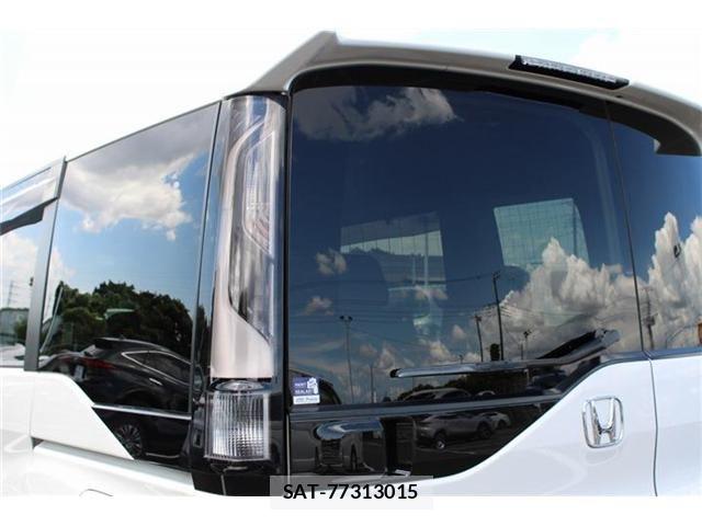 Honda STEP WGN 2018-03 8486117-13