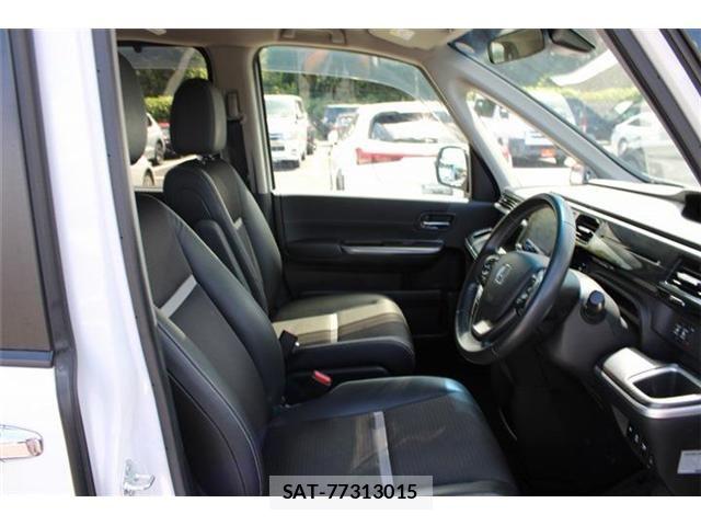 Honda STEP WGN 2018-03 8486117-29
