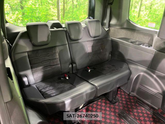 Honda STEP WGN 2023-12 8527506-9