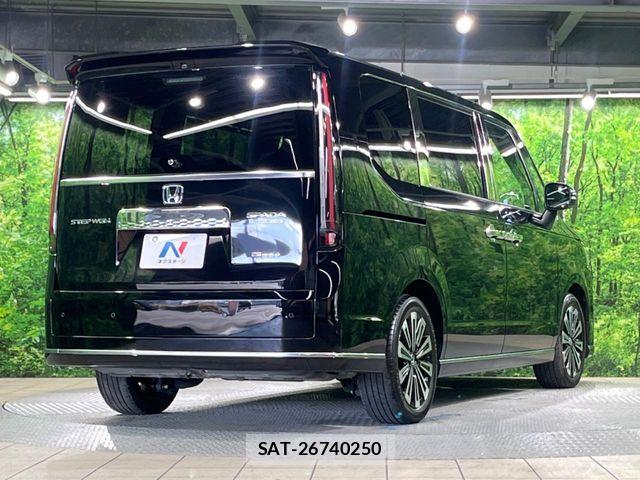 Honda STEP WGN 2023-12 8527506-17