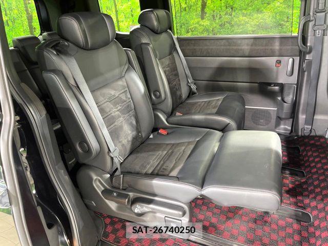 Honda STEP WGN 2023-12 8527506-8