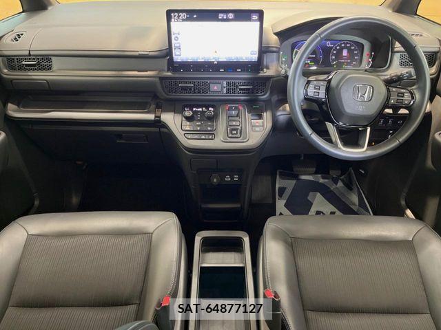 Honda STEP WGN 2023-07 8527511-1