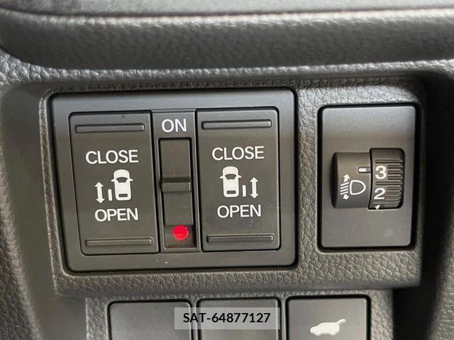 Honda STEP WGN 2023-07 8527511-5