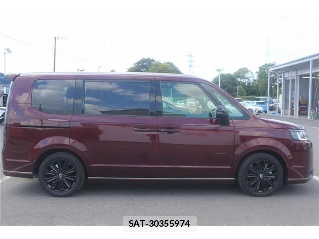Honda STEP WGN 2025-10 8527507-11