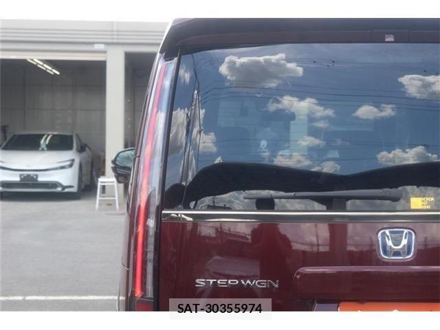 Honda STEP WGN 2025-10 8527507-15