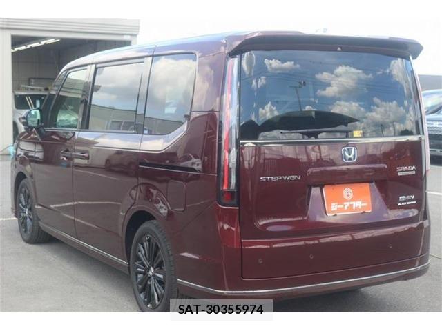 Honda STEP WGN 2025-10 8527507-16