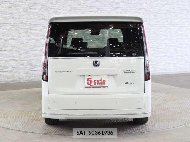 Honda STEP WGN 2023-11 8527512-9