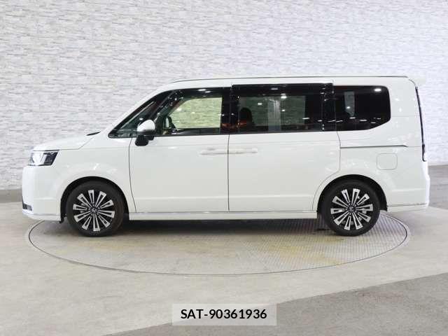 Honda STEP WGN 2023-11 8527512-7