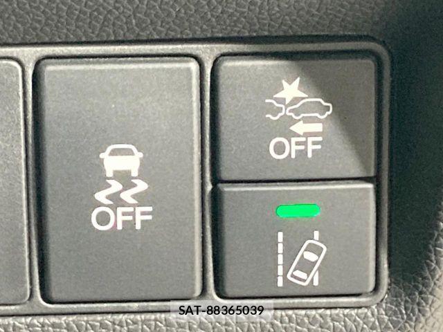 Honda STEP WGN 2022-01 8527518-6