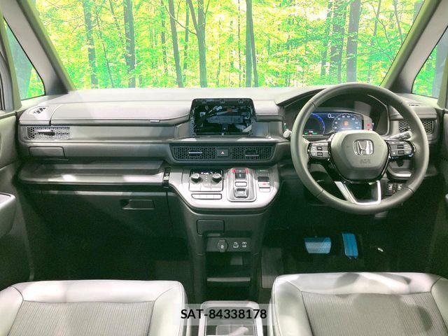 Honda STEP WGN 2026-07 8527513-1