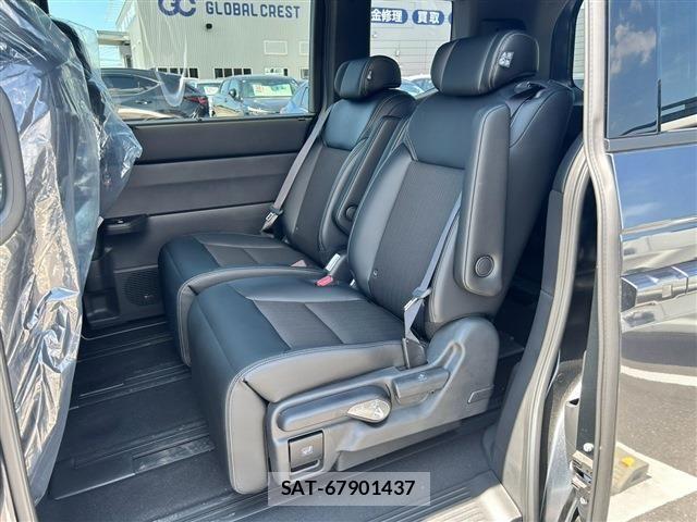 Honda STEP WGN 2026-02 8527509-14