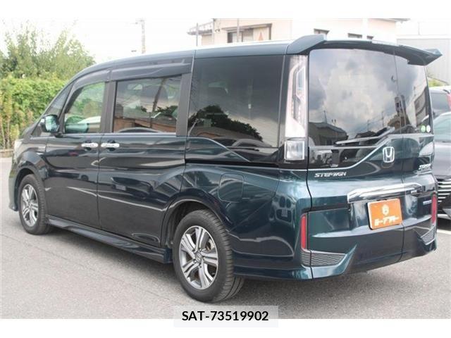 Honda STEP WGN 2018-01 8563647-16