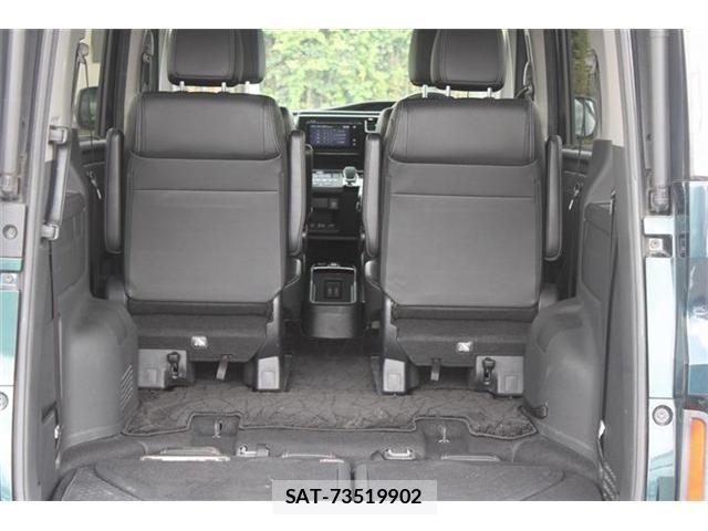 Honda STEP WGN 2018-01 8563647-28