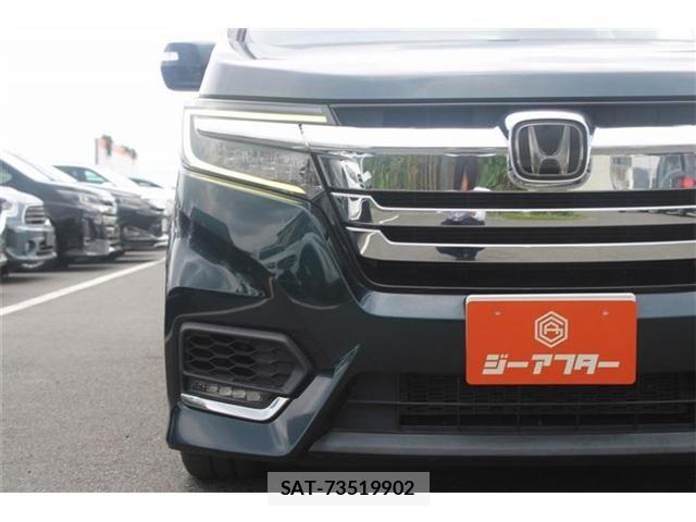 Honda STEP WGN 2018-01 8563647-7