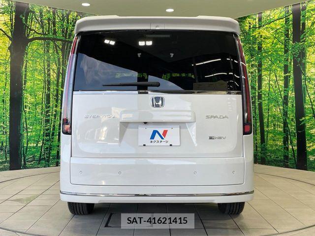 Honda STEP WGN 2023-12 8563642-14