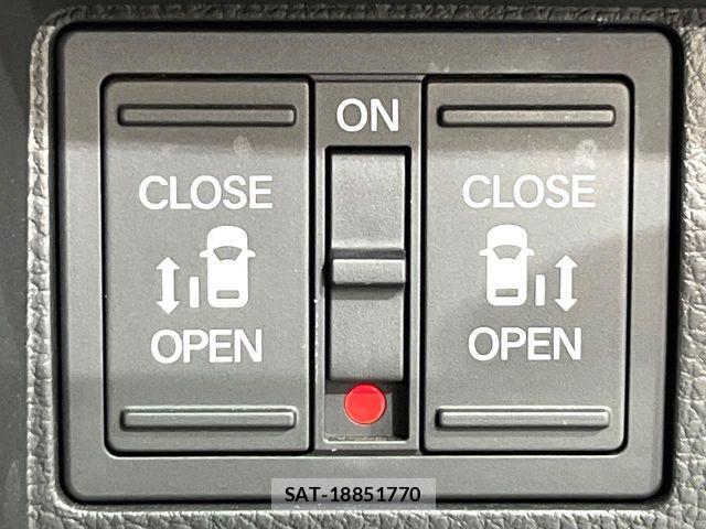 Honda STEP WGN 2023-12 8563643-5