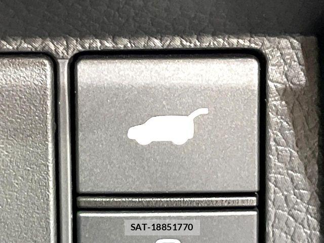 Honda STEP WGN 2023-12 8563643-6