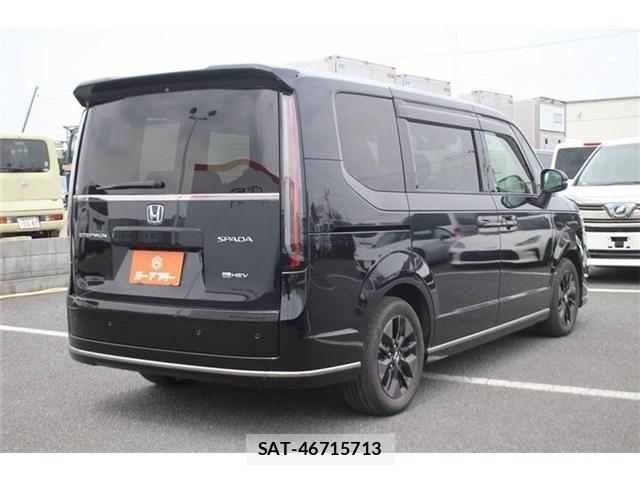 Honda STEP WGN 2022-11 8629084-13