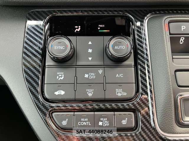 Honda STEP WGN 2023-12 8629086-20