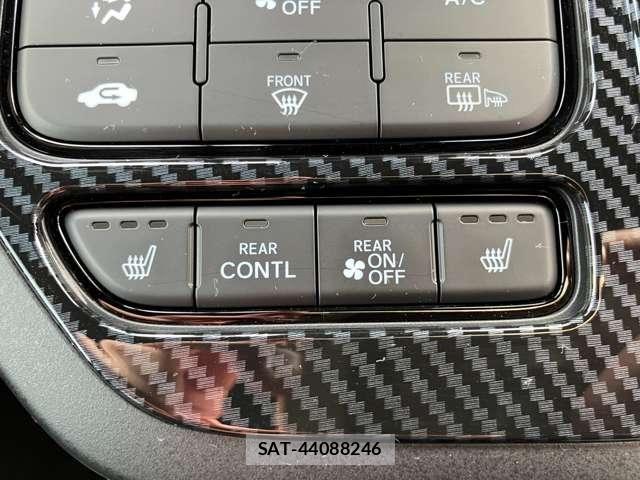 Honda STEP WGN 2023-12 8629086-21