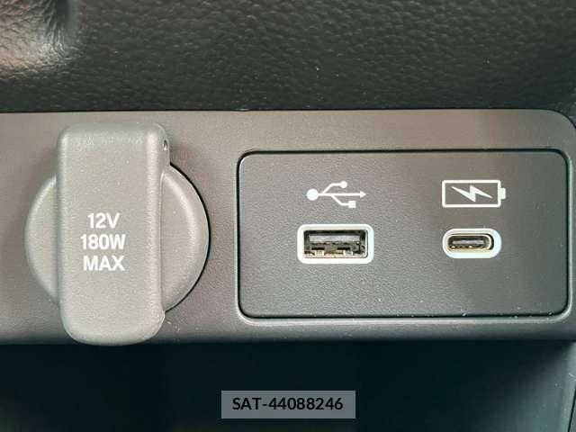 Honda STEP WGN 2023-12 8629086-23