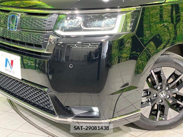 Honda STEP WGN 2025-12 8661738-11