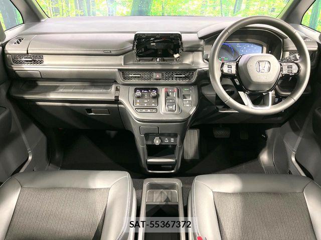 Honda STEP WGN 2026-08 8661739-1